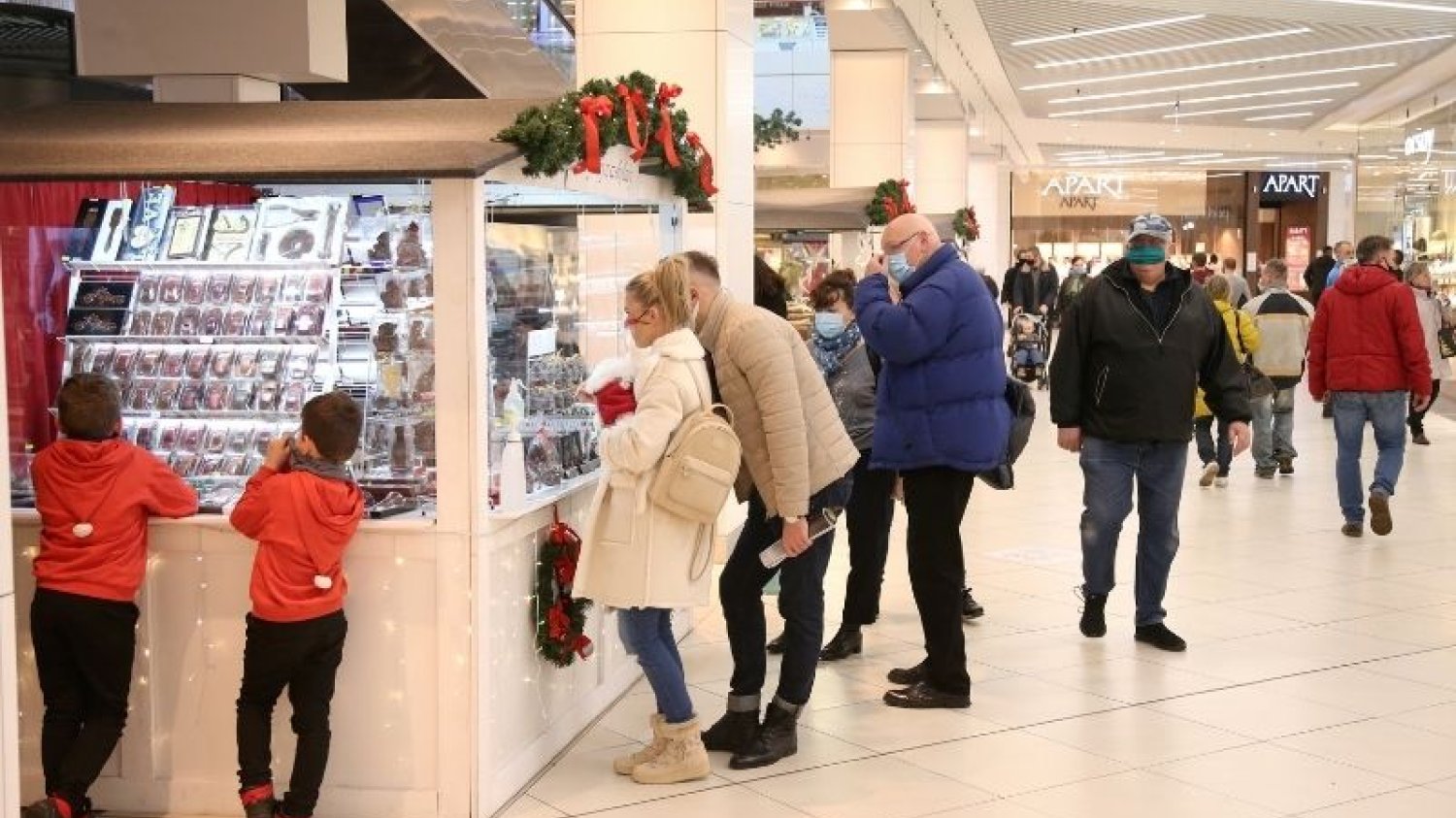 Sklepy marki Monnari znikną z 24 galerii handlowych.