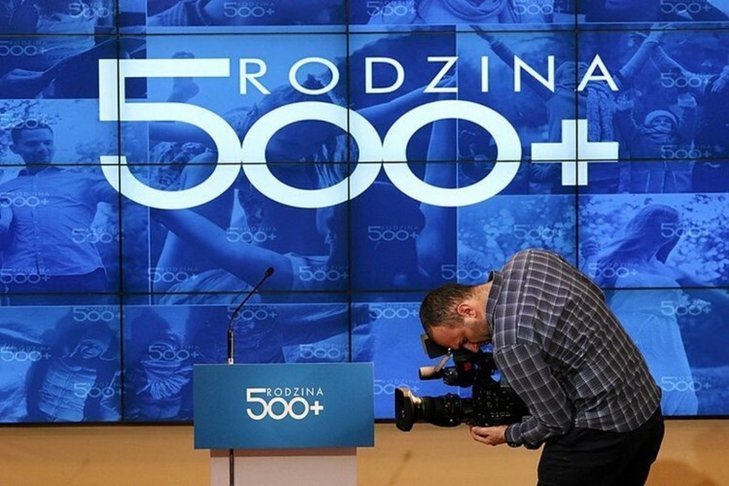 Przeprowadzono badania, które sprawdziły, na co rodziny wydają pieniądze ze świadczenia 500 plus.