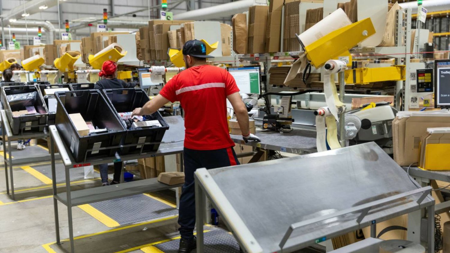Amazon planuje zwiększyć zatrudnienie w Polsce. Jego pracownicy otrzymali niedawno podwyżkę.
