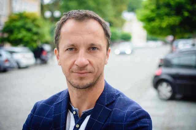 Bartosz Michałek, twórca Inijob.