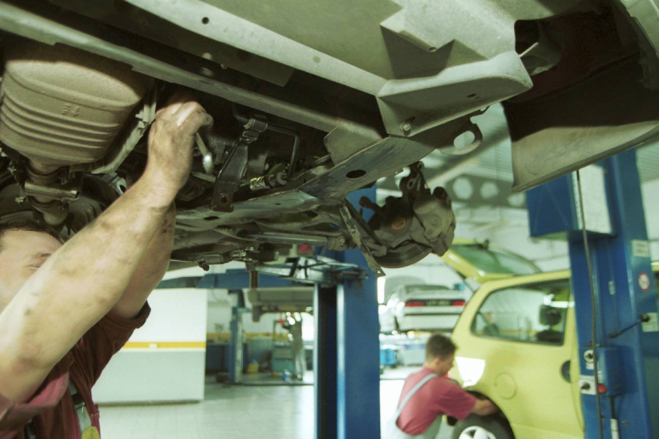 Uwaga kierowcy. Wjeżdżają nowe opłaty za przegląd techniczny samochodu