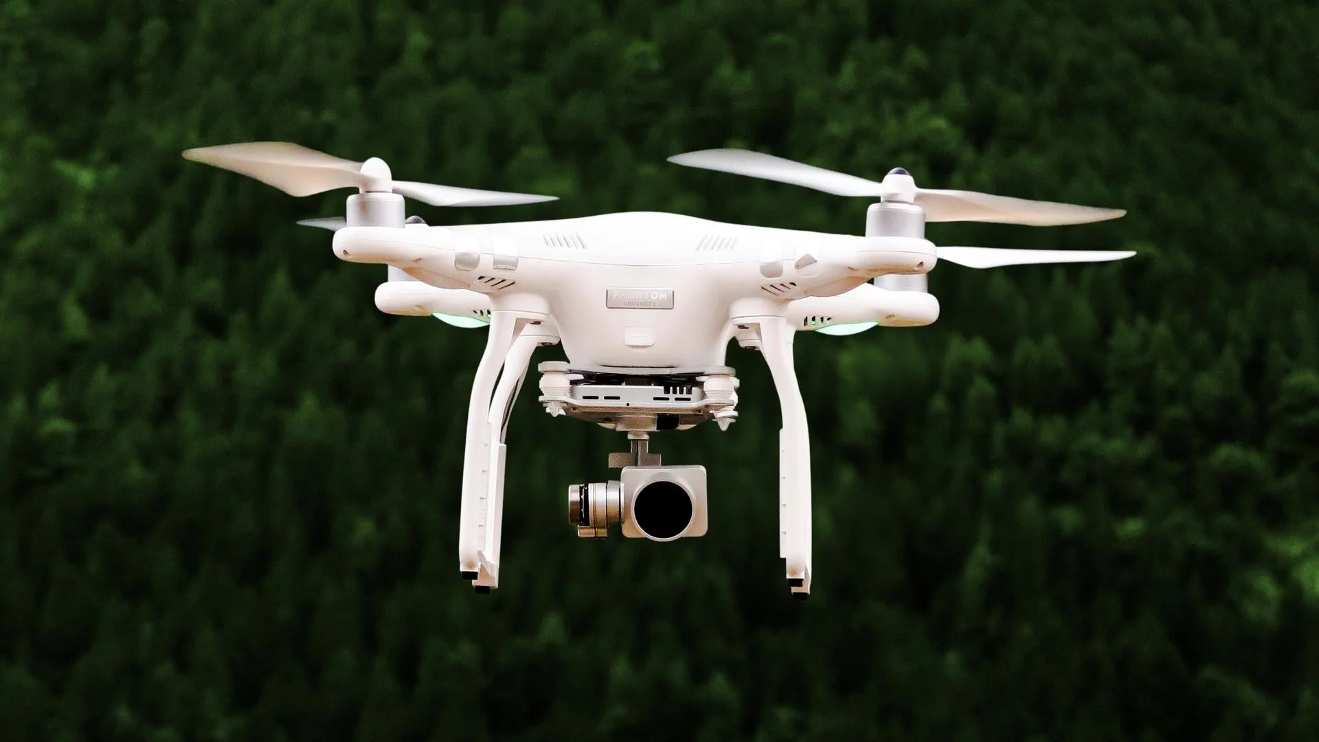 Nowe przepisy dla posiadaczy dronów. Możesz zapłacić choćby 4 tys. zł