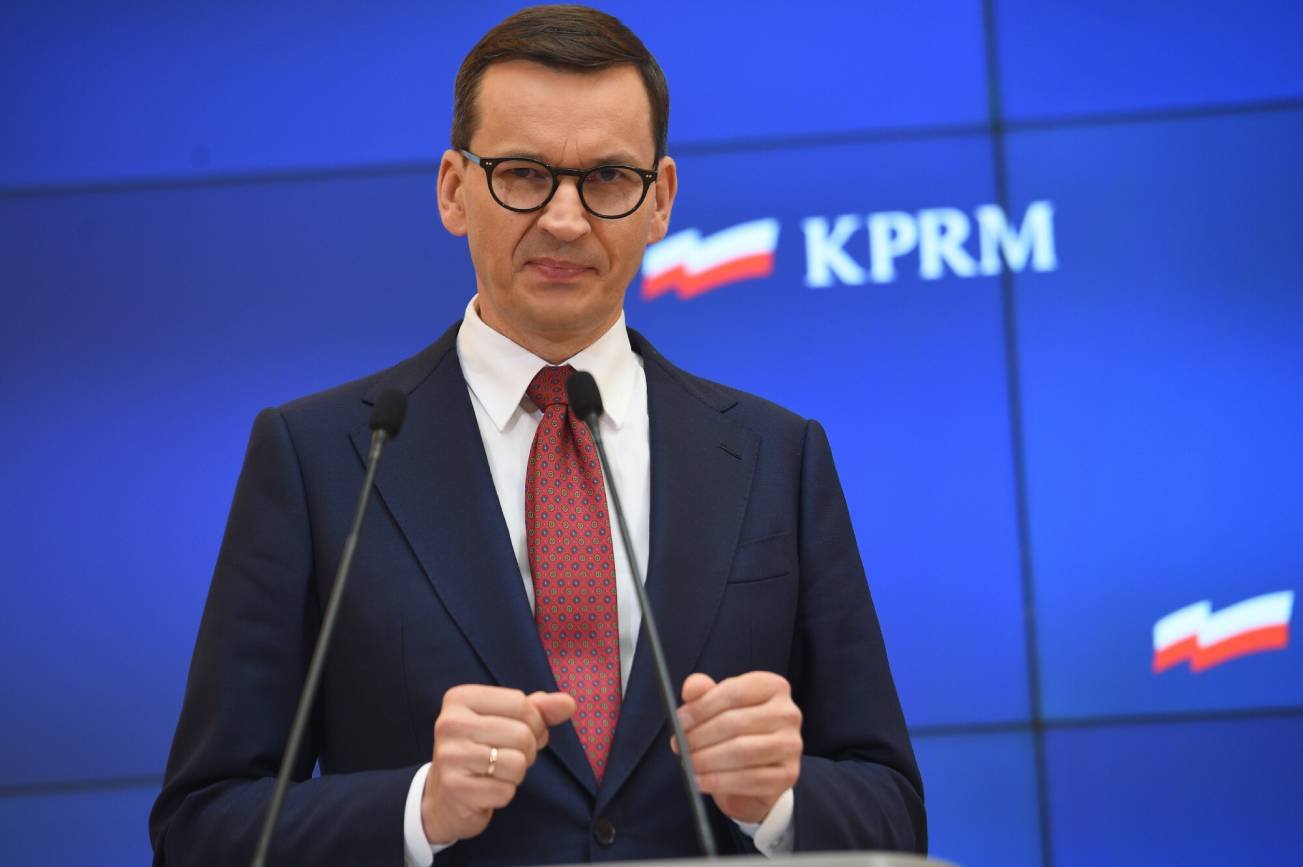 Premier Mateusz Morawiecki podczas konferencji dot. nowelizacji budżetu na 2021 r.