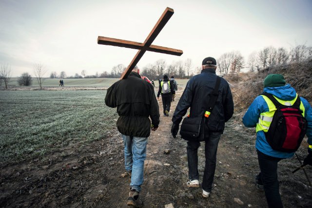 Szkolenie z Javy zarezerwowane jest dla wyłącznie dla „młodzieży męskiej, która chce pogłębić swoją wiarę i robić pierwsze kroki w programowaniu”
