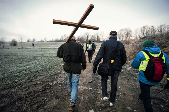 Szkolenie z Javy zarezerwowane jest dla wyłącznie dla „młodzieży męskiej, która chce pogłębić swoją wiarę i robić pierwsze kroki w programowaniu”