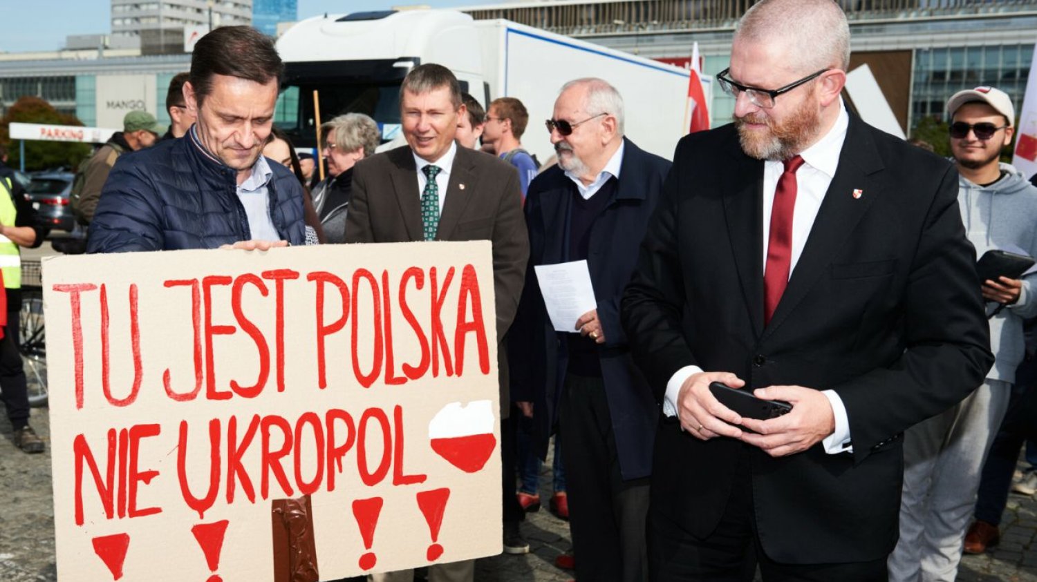 "Konta rozsiewające antyukraińską propagandę posiadające największe zasięgi w polskim internecie należą do pełnoprawnych uczestników debaty publicznej".
