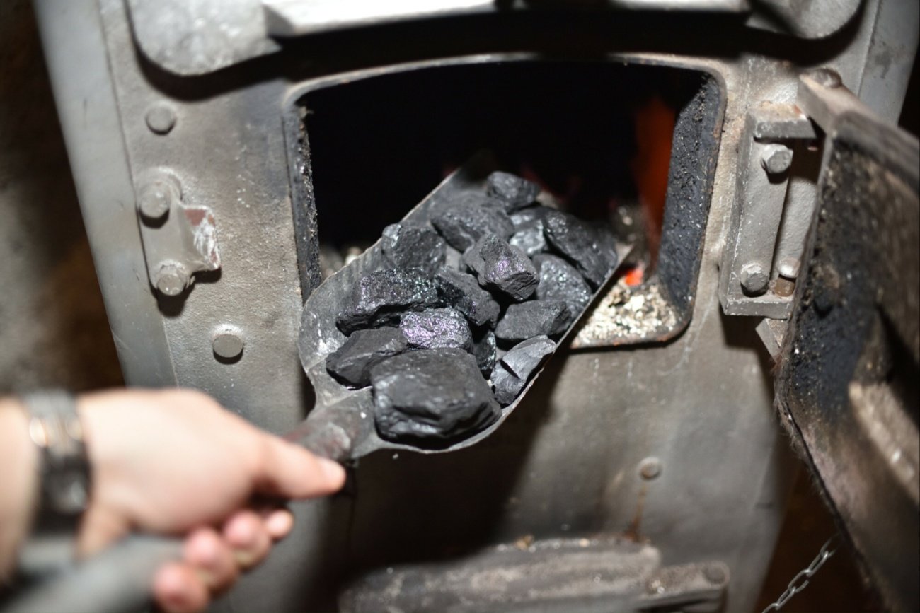 Węgiel na łopacie, piec.