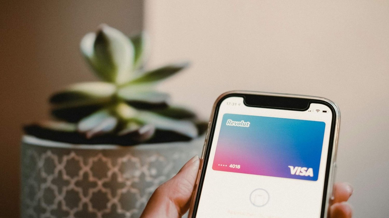 Revolut zmienia zasady gry w Polsce. Szykuje się przełom dla klientów banku online. Revolut otworzy oddział banku w Polsce.