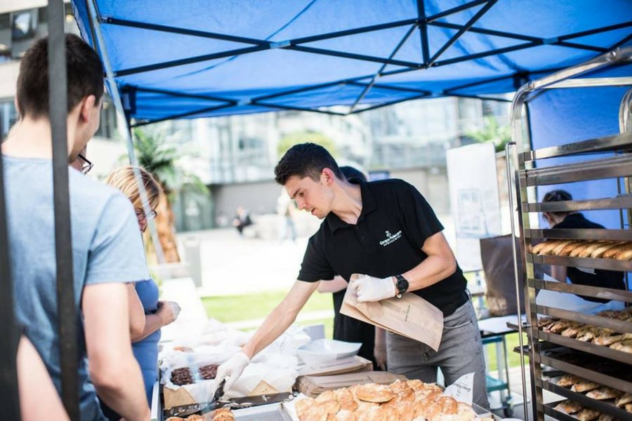 Sieć Gorąco Polecam Nowakowski to dla Tomasz Nowakowskiego za mało. Jego Just Baked ma podbić Nowy Jork.