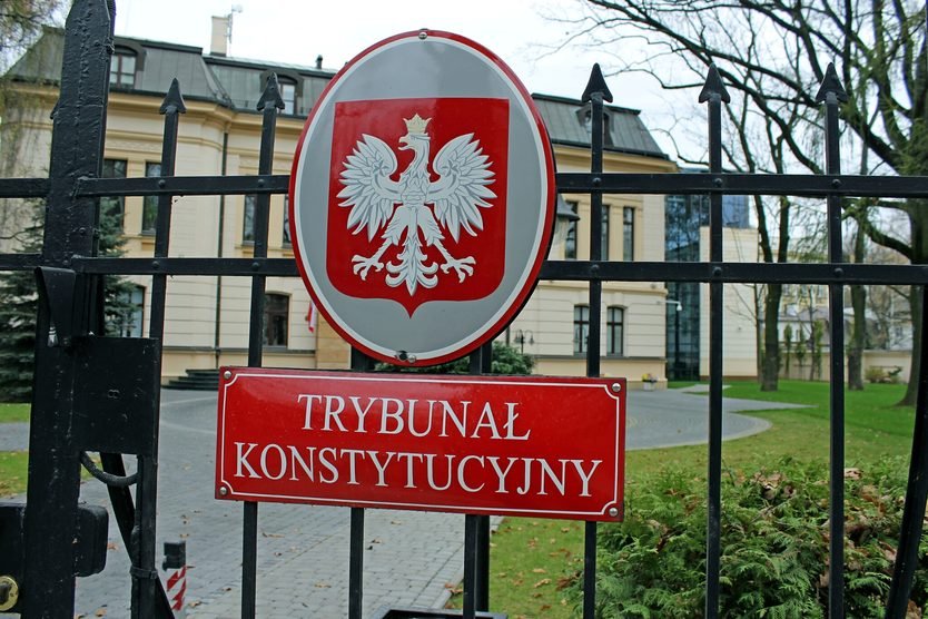 Trybunał Konstytucyjny orzekł, że zniesienie limitu składek ZUS jest niezgodne z konstytucją.