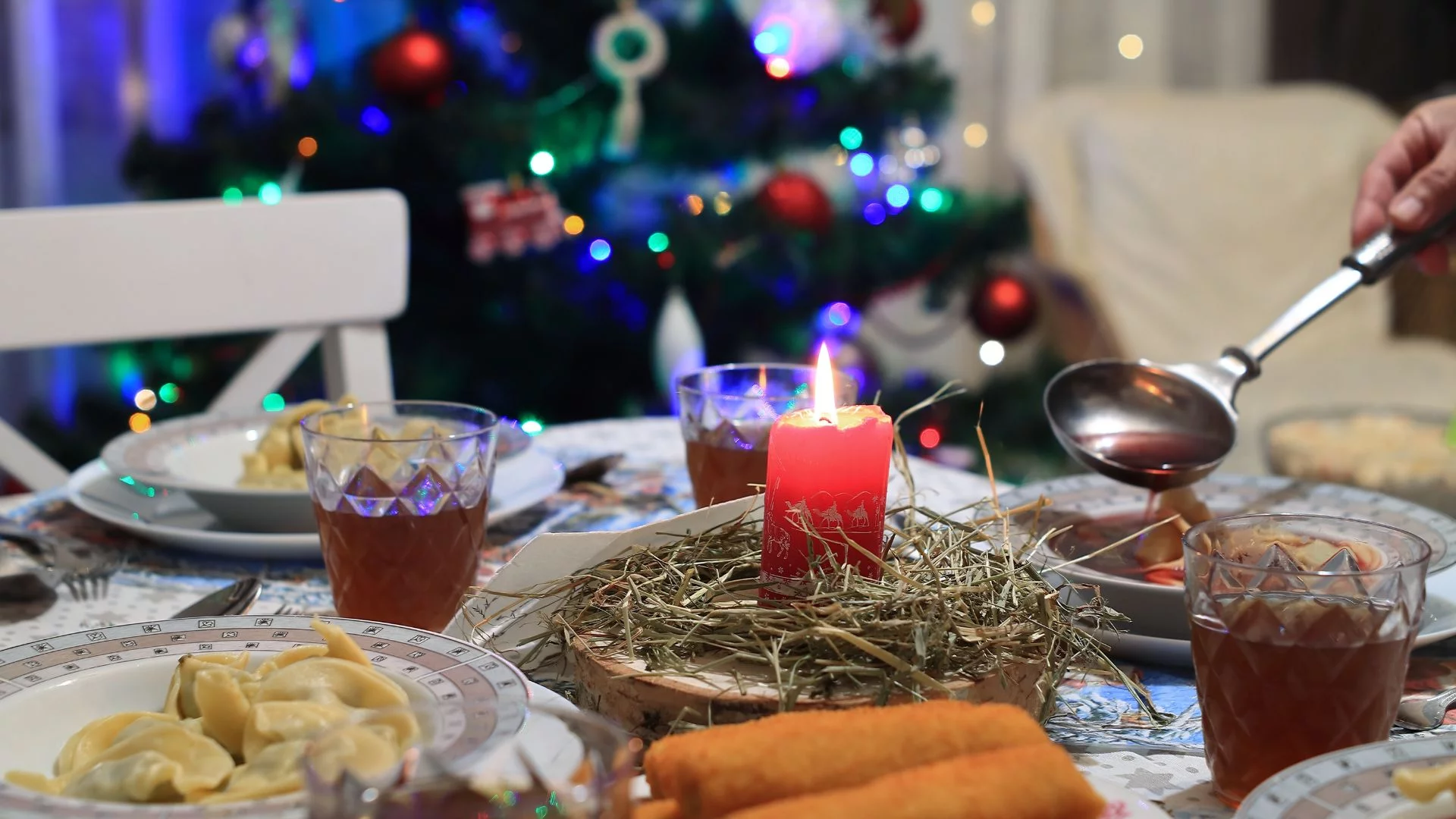 Kto pracuje w Wigilię 2025? Nie wszyscy będą mieć wolne.