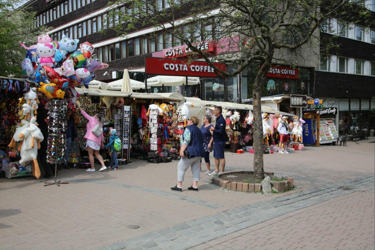 Stoiska na Krupówkach.