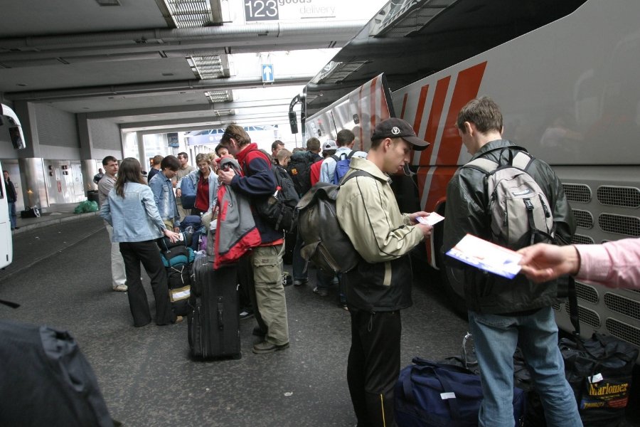 Dworzec Victoria Station w Londynie. Tu zaczynała się wielka emigracja dziesiątków tysięcy Polaków.