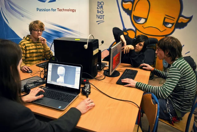 W 2020 roku w UE będzie brakować około miliona informatyków - podaje Komisja Europejska