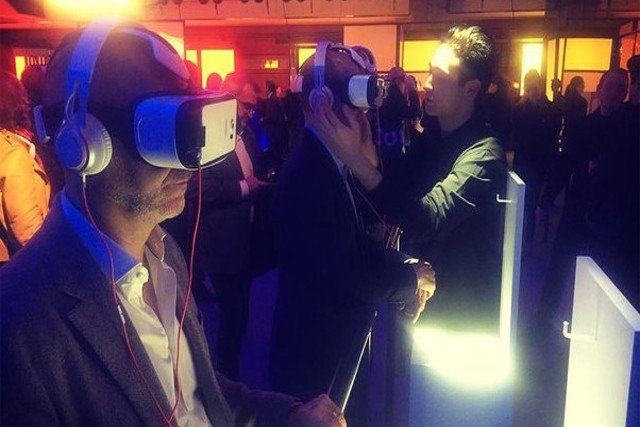 Orange wierzy w wirtualną rzeczywistość. Współpracuje z Samsungiem