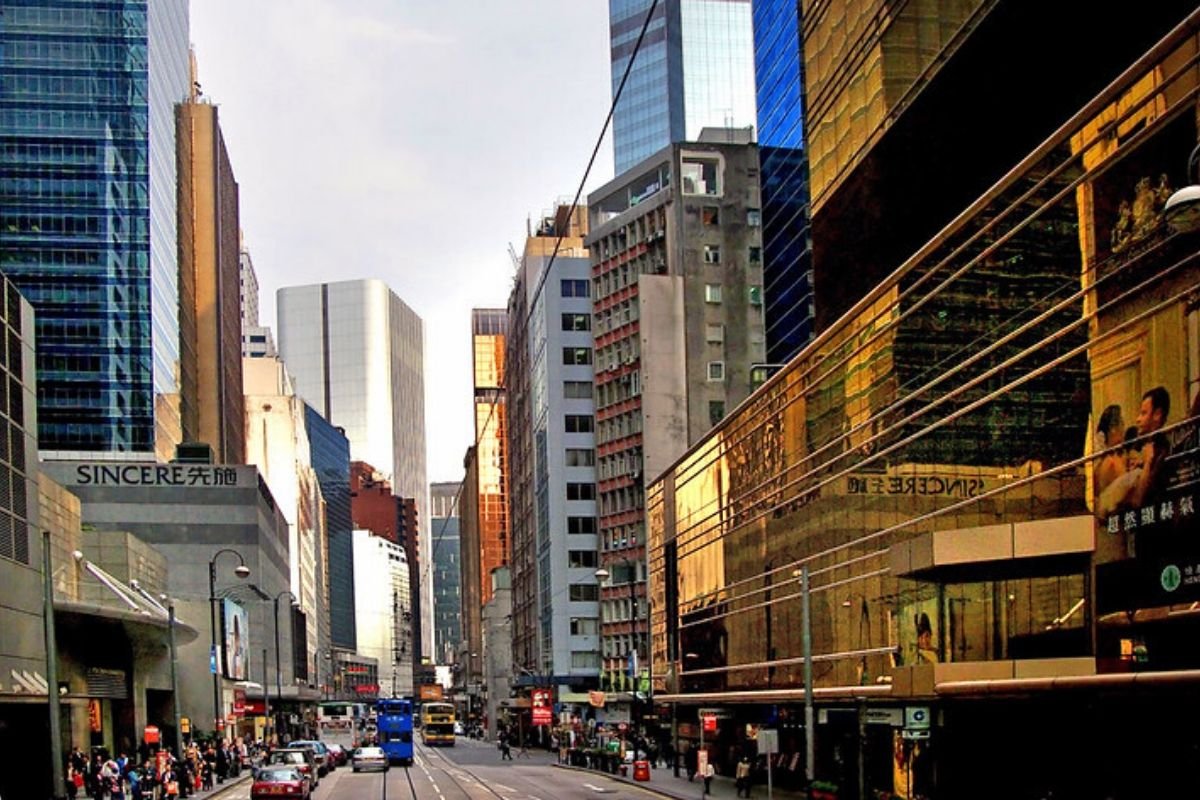 Hongkong należy do najdroższych miast na świecie. Właśnie sprzedano tam miejsce parkingowe w cenie ok. 970 tysięcy dolarów.