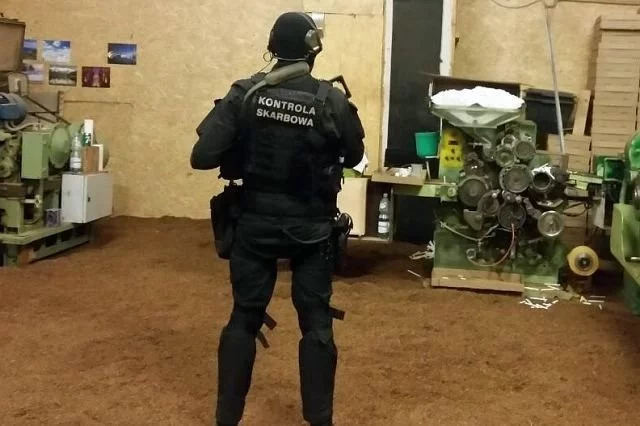 Kontrola Skarbowa rzuca do boju nawet uzbrojonych funkcjonariuszy