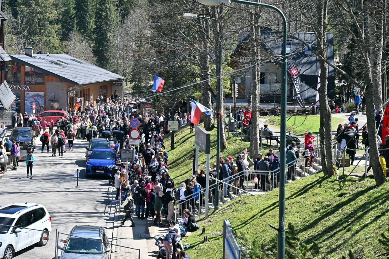 Majówka 2023. Parking w Zakopanem po 500 zł za godzinę.