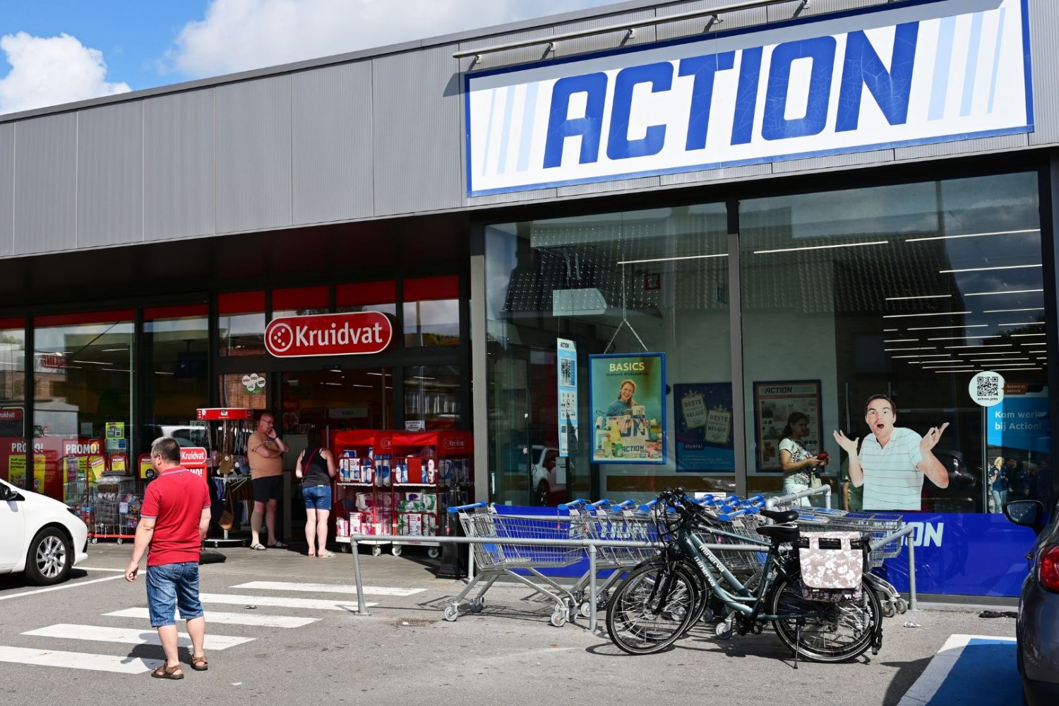 Nowa oferta Action na lato 2026. Ceny hitów na plażę spadły do 8 zł. Action.