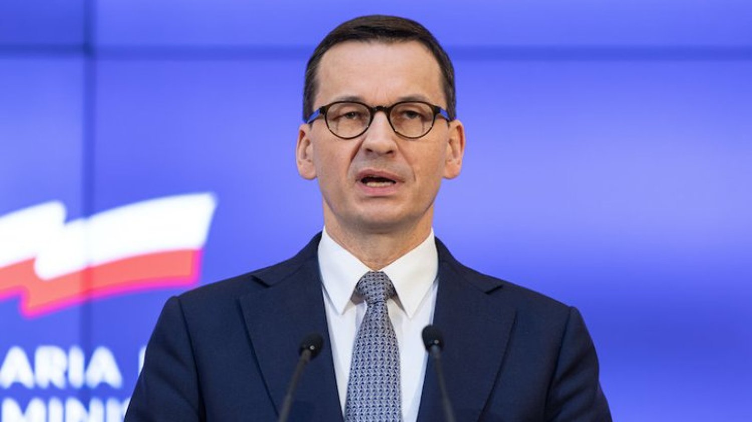 Rząd ogłosił pakiet osłonowy dla firm i pracowników dotkniętych epidemią koronawirusa.