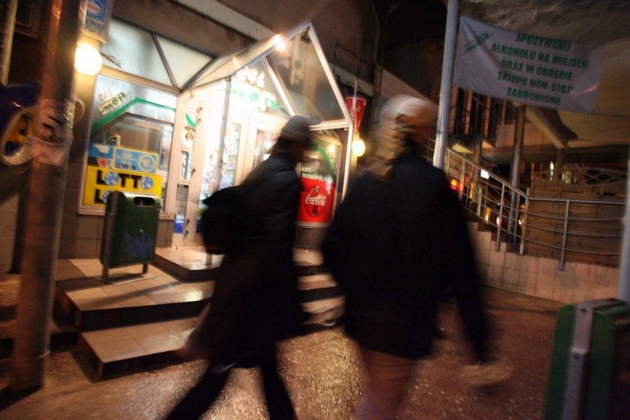 80 proc. punktów sprzedaży alkoholu powinno zniknąć, jeśli chcemy uniknąć kłopotów związanych z nadmiernym spożyciem alkoholu.