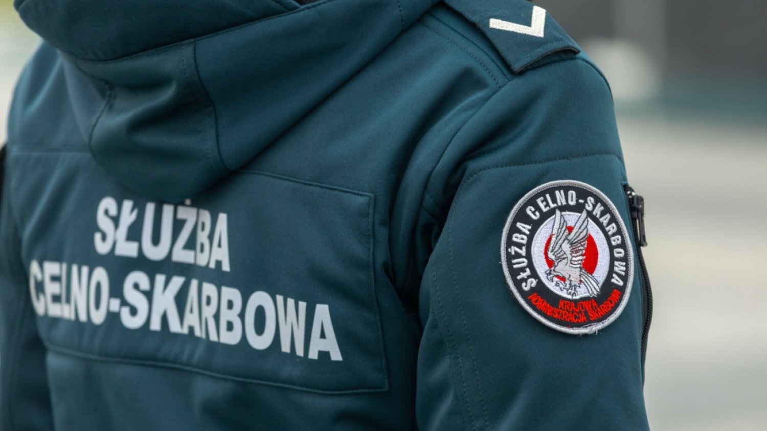 Pracownik Służby Celno-Skarbowej.