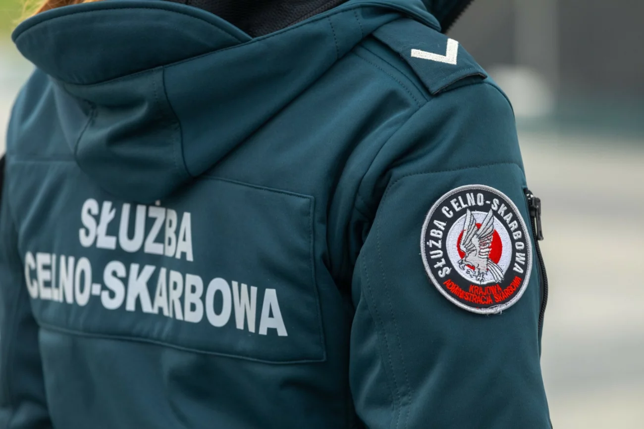 Pracownik Służby Celno-Skarbowej.