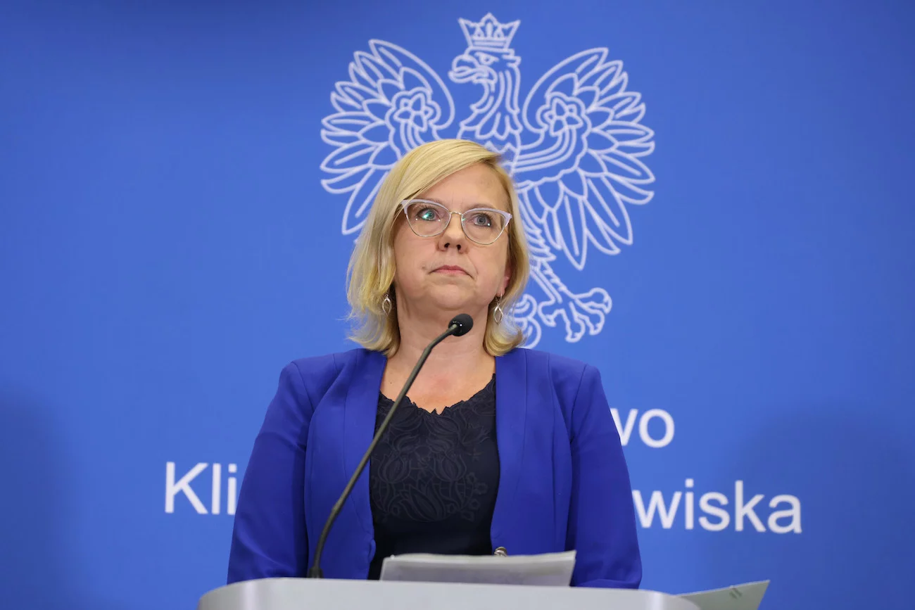 Ministerstwo Klimatu i Środowiska Anny Moskwy w odpowiedzi na pisma spółdzielców twierdziło, że zmiany są uniemożliwiane przez KE