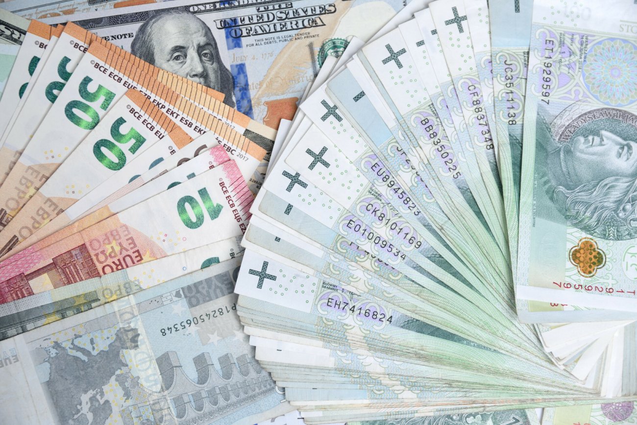 Złoty zyskał względem innych walut