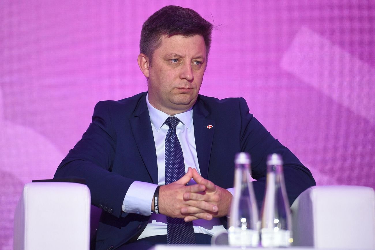 Michał Dworczyk z PiS zawarł z bankiem ugodę i dostał olbrzymi zwrot z kredytu frankowego