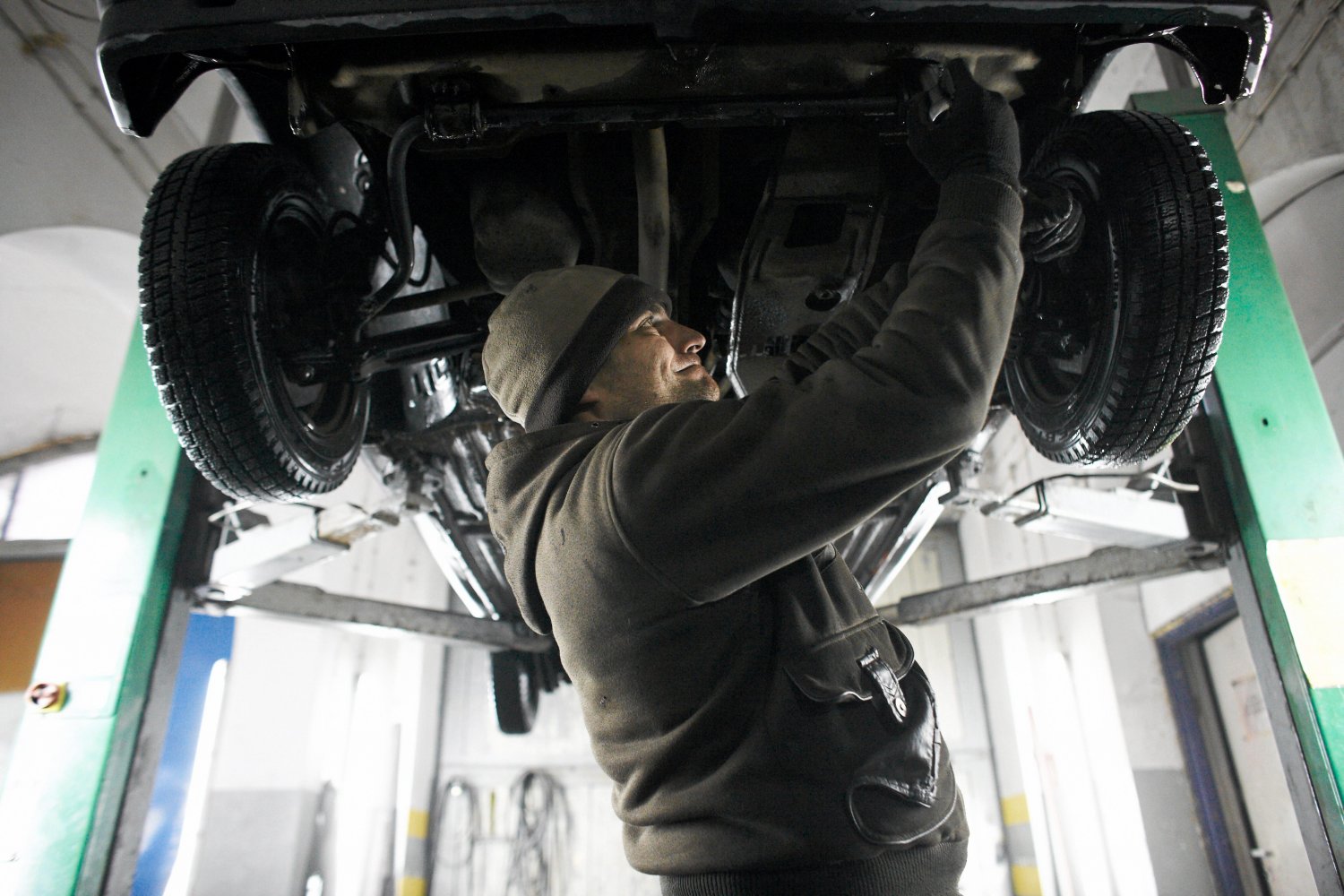 Wymiana opon zimą jest standardowym procesem
