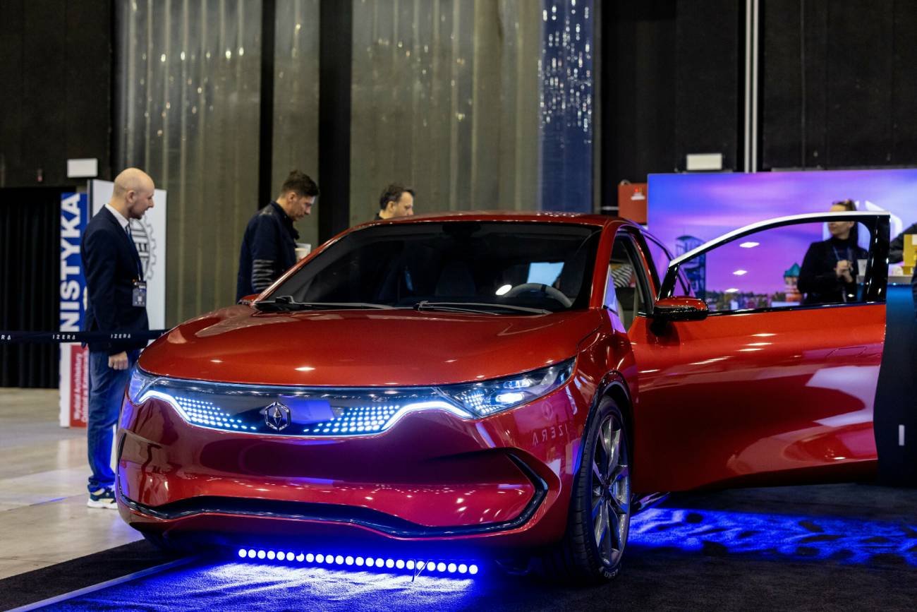 Izera – polski samochód elektryczny. Ile będzie kosztować? Eksperci to oszacowali.