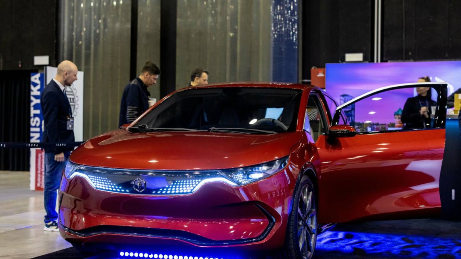 Izera – polski samochód elektryczny. Ile będzie kosztować? Eksperci to oszacowali.