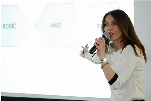 Olga Kozierowska nosi w sobie misję pomagania innym co w korporacjach jest niemożliwe