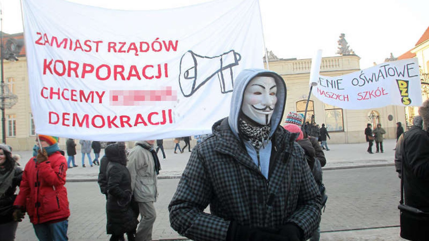 UE zniesie roaming, ale w zamian... ograniczy wolność internetu na żądanie telekomów? Wszystko na to wskazuje