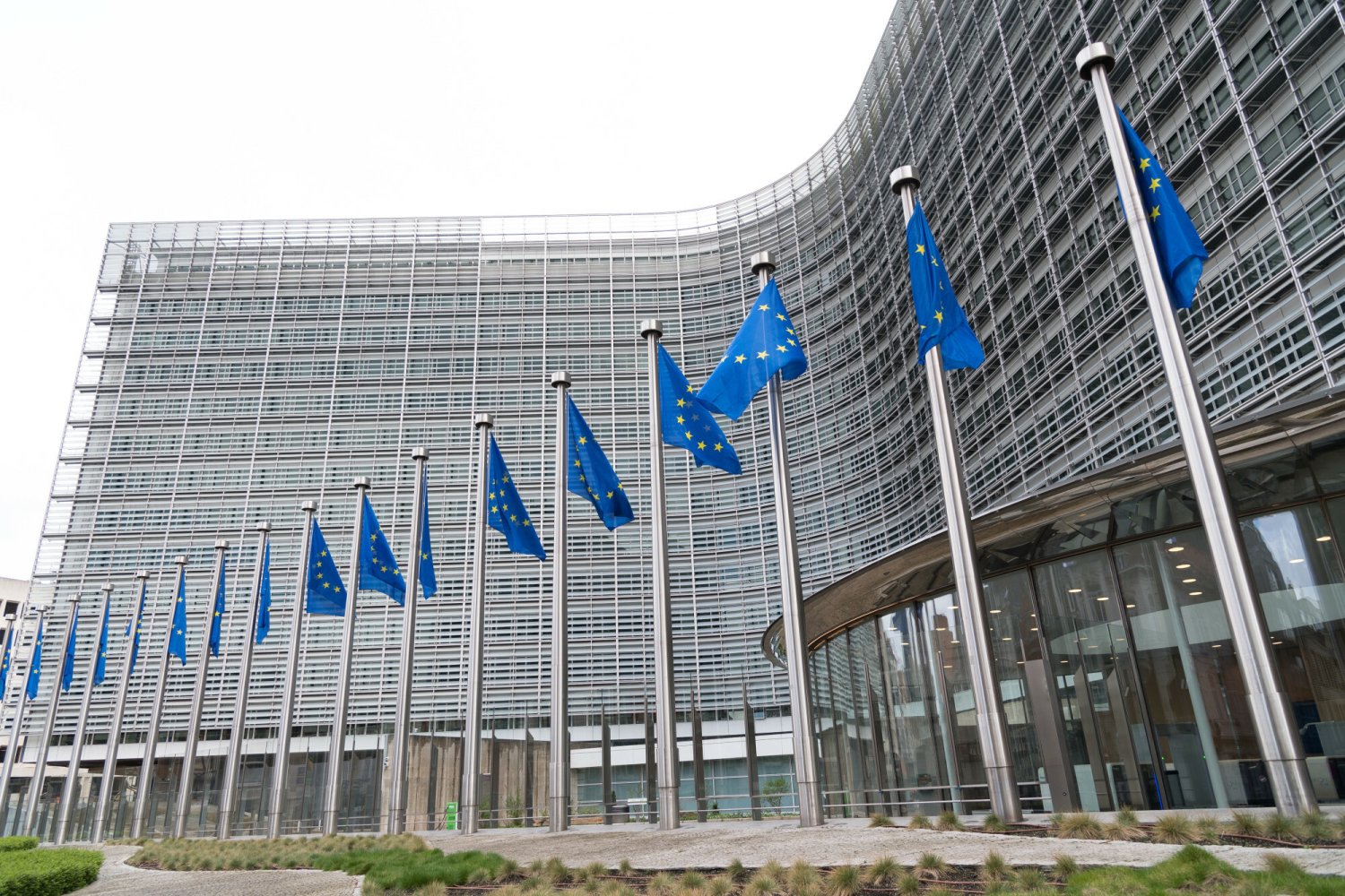 Dzisiaj padnie zielone światło dla przepisów regulujących AI.