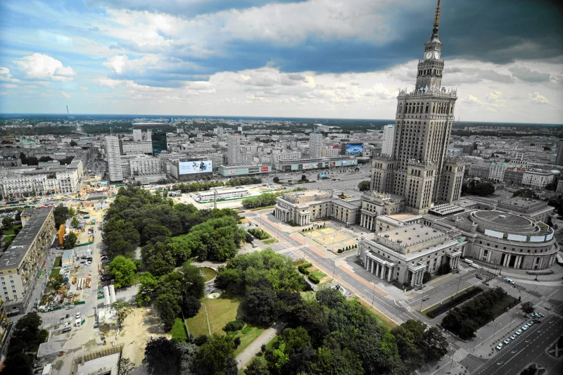 Ernst & Young: Polska najatrakcyjniejszym krajem dla inwestorów zagranicznych w Europie Środkowo-Wschodniej.