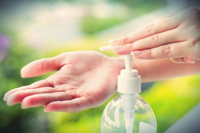 Mydła antybakteryjne zawierają substancje, które mogą być szkodliwe dla naszego zdrowia.