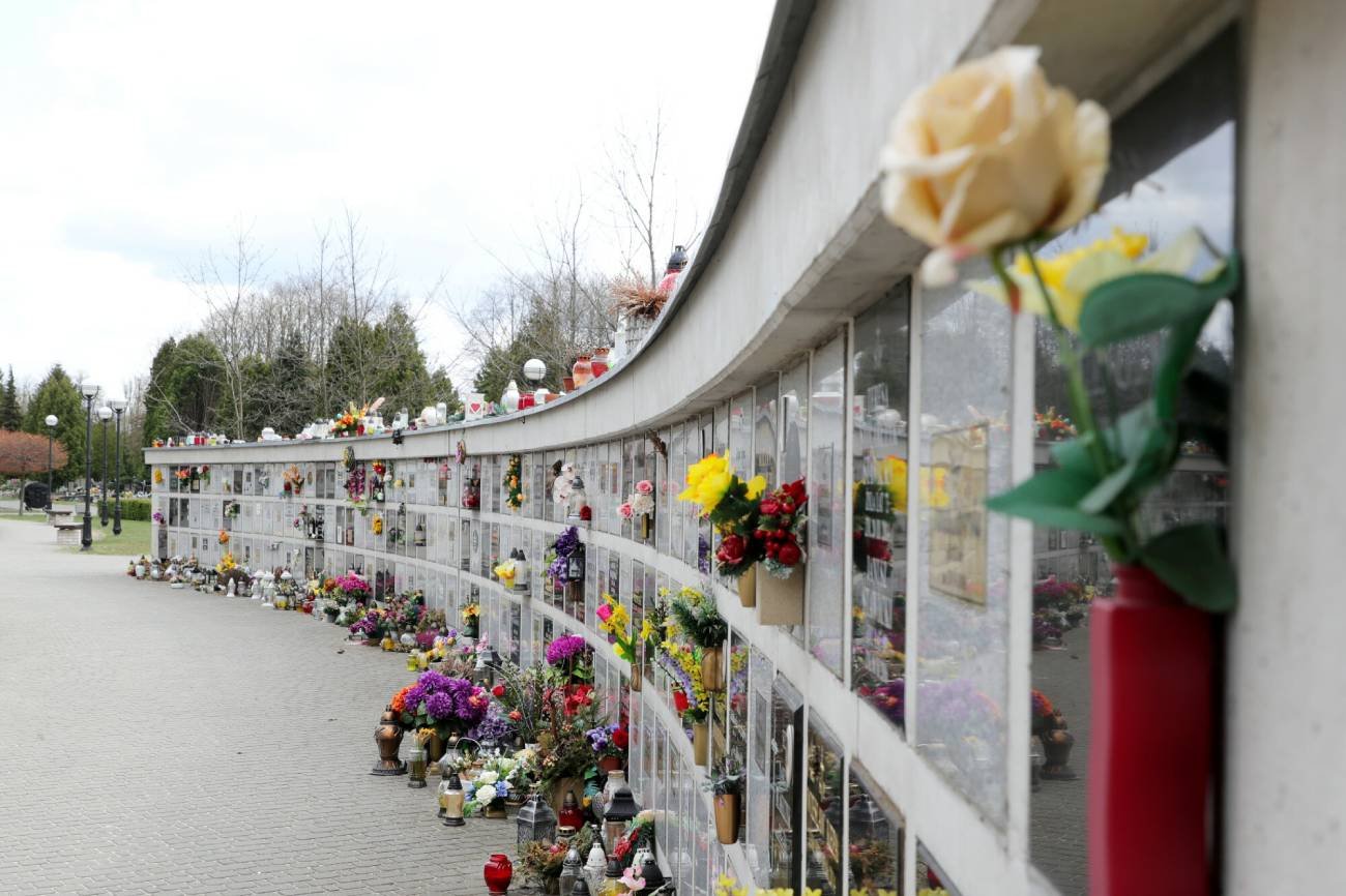 Jakie jest prawo pochówku w Polsce?