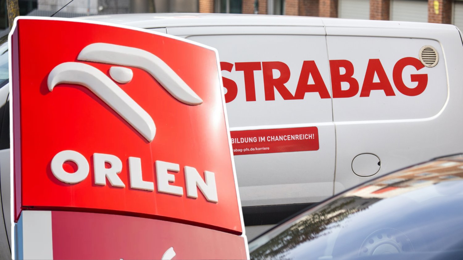 Orlen i Strabag z nową umową. Budowy mogą ruszyć pełną parą Stand z logo ORLEN. W tle samochód strabag.