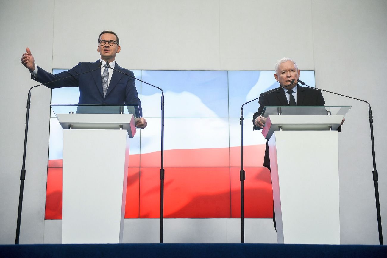 Zadłużenie Polski spadło. Ale tylko na papierze, do spłacenia mamy coraz więcej