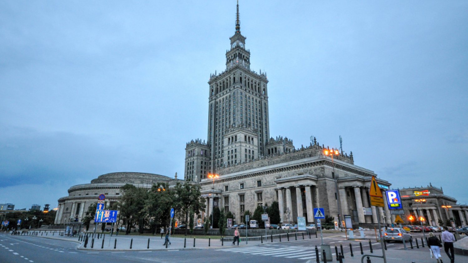 Polska 27. w grupie państw rozwiniętych społecznie, ale z problemami w ochronie zdrowia i mieszkaniami.