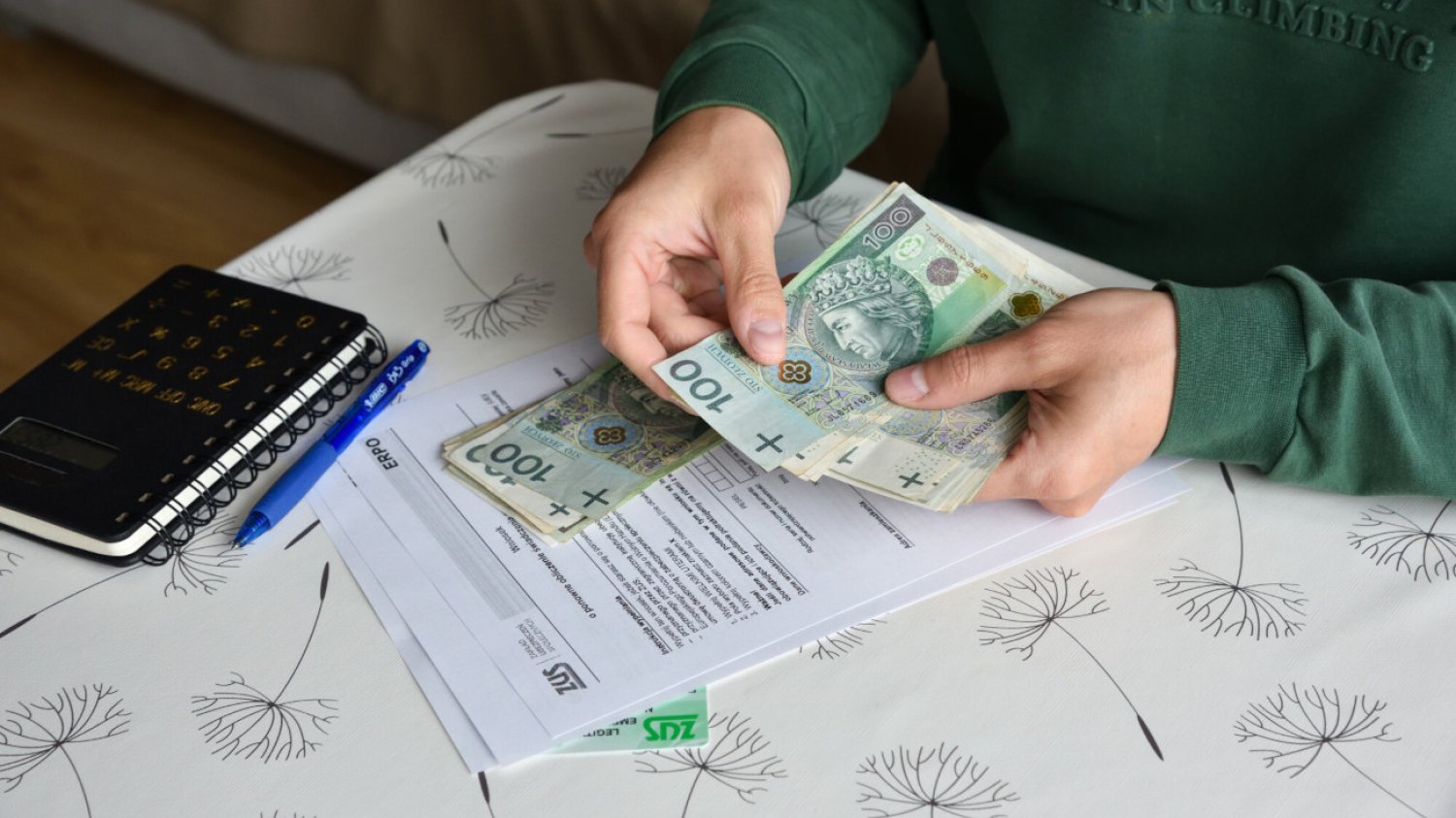 Rząd chce nałożyć składki ZUS na umowy cywilnoprawne