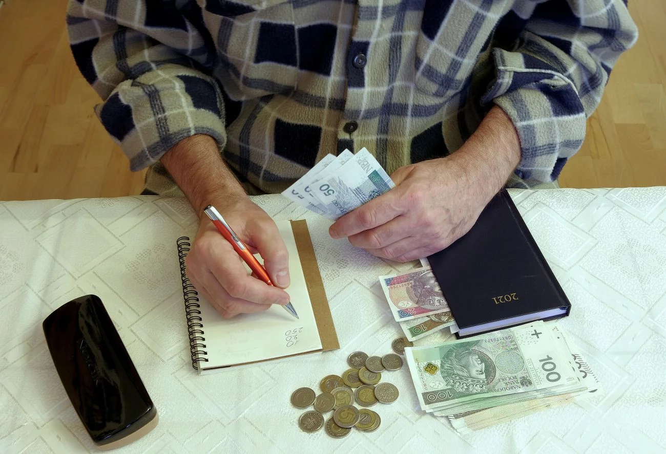 Emerytury Polek szorują po dnie - między innymi przez obniżony wiek emerytalny