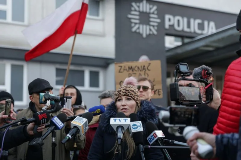 Sandra Konieczny podczas konferencji prasowej.