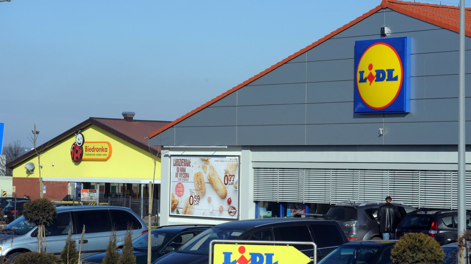 Jaki sklep jest tańszy od Lidla i Biedronki?