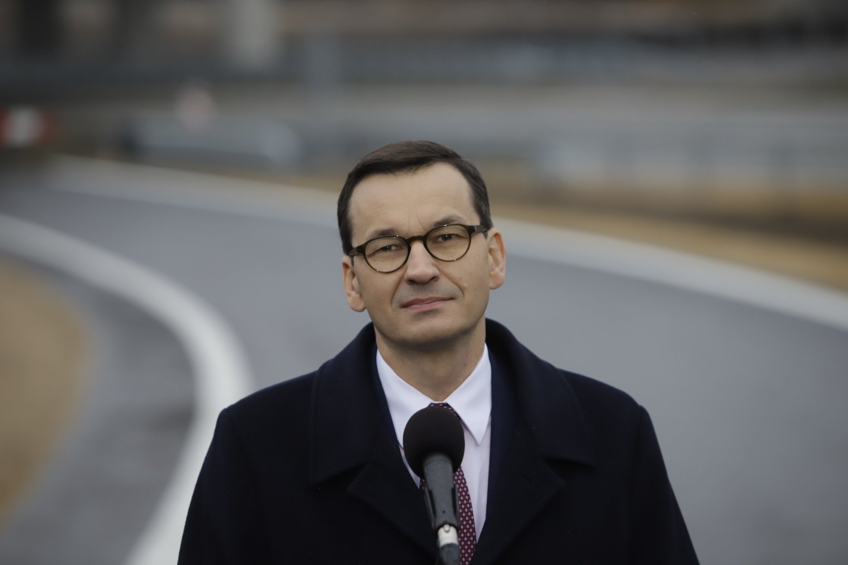 Premier Mateusz Morawiecki nie chce płacić więcej za brukselską administrację i politykę obronności. Pragnie dla Polski pieniędzy na budowę dróg, kolei i mostów.