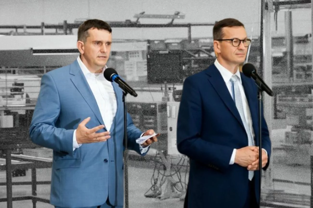 Mateusz Kłoska i Mateusz Morawiecki w trakcie wizyty w zakadach Eko-Okna.