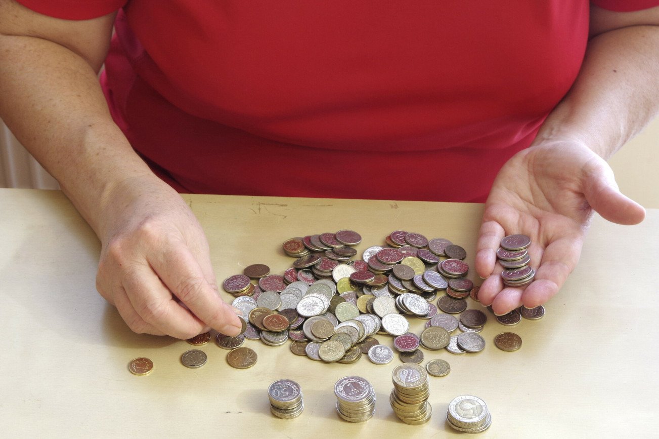 Rząd chce przeznaczyć 16 mld zł na wypłaty renty wdowiej