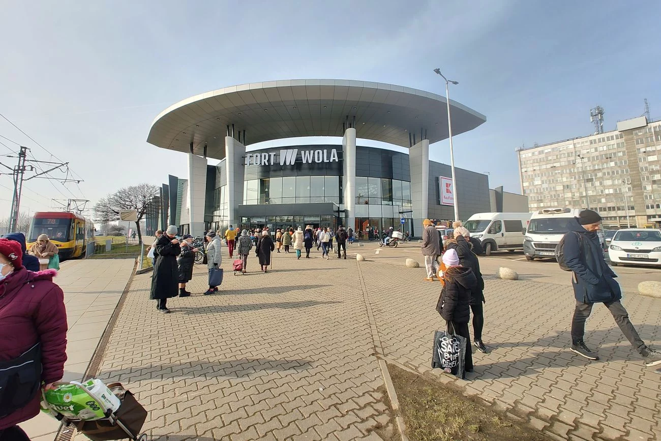 Do Fortu Wola ponownie ściągają tłumy